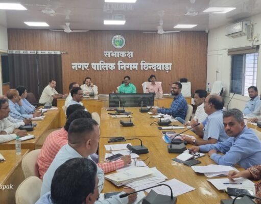 मतदान की व्यवस्थाओं में कोताही बर्दाश्त नहीं : ननि कमिश्नर