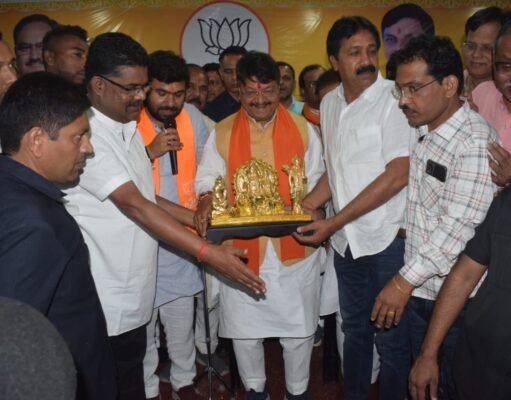 दलबदल – मनोज गए, चुनमुन – चंद्रभान देवरे भोपाल में