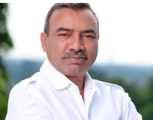 कमलनाथ की टीम का एक और विकेट आउट होने की तयारी में