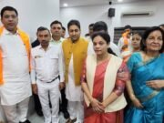 ज्वाइनिंग में वेटिंग, अमित सक्सेना दो दिन बाद पहन पाए भगवा गमछा