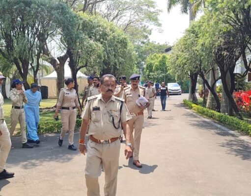 वीडियो कांड : कमलनाथ के बंगले में पुलिस की दबिश