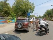ट्रैफिक पुलिस का एक्शन, वाहन जांच से मचा हड़कंप
