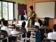 एजुकेशन इंडस्ट्री – प्राइवेट स्कूलों की यूनिफार्म और किताबों का सच