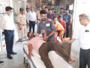 Collector in action – आते रहे कलेक्टर साहब तो सुधर जाएं हालत !