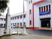 भू माफिया का बोलबाला : आसानी से आदिवासियों की जमीन करा रहे कन्वर्ट