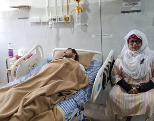 डॉक्टर पर हमला, 15 दिन बाद भी हालत गंभीर