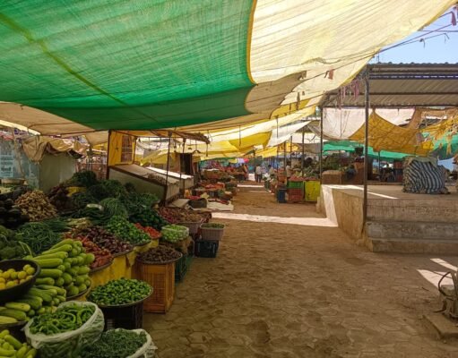 चोरी की सब्जी से चल रहा था होटल, रंगे हाथों पकड़ाया चोर