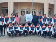 यूनिवर्सिटी क्रिकेट महिला टीम उदयपुर राजस्थान रवाना