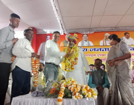 जिले भर में गर्मजोशी से स्वागत – सम्मान और जिला भाजपा अध्यक्ष की खरी खरी